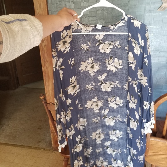 Sold! Kimono - Picture 1 of 2